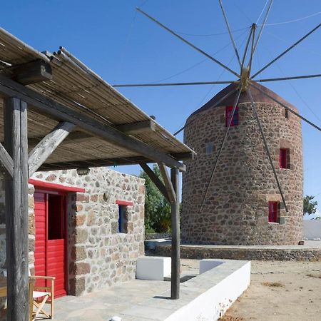 טריפיטי Marketos Windmill And Houses מראה חיצוני תמונה