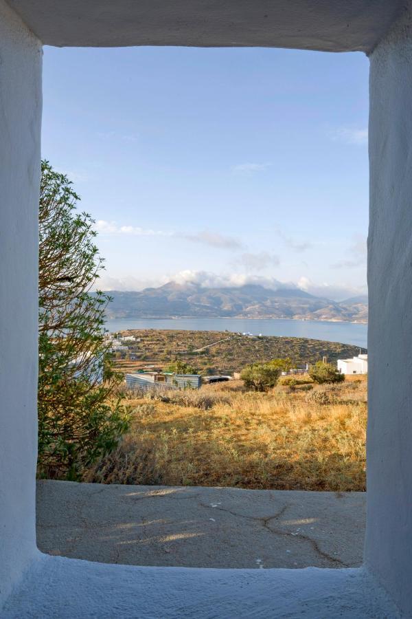 טריפיטי Marketos Windmill And Houses מראה חיצוני תמונה